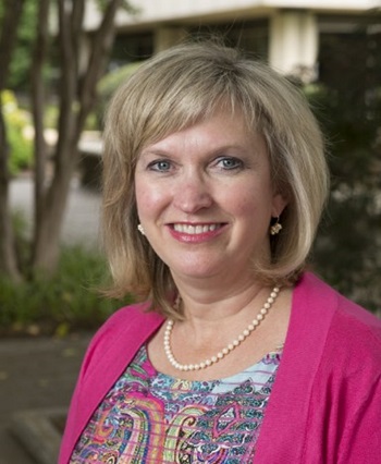 headshot of Kathy Eichlin